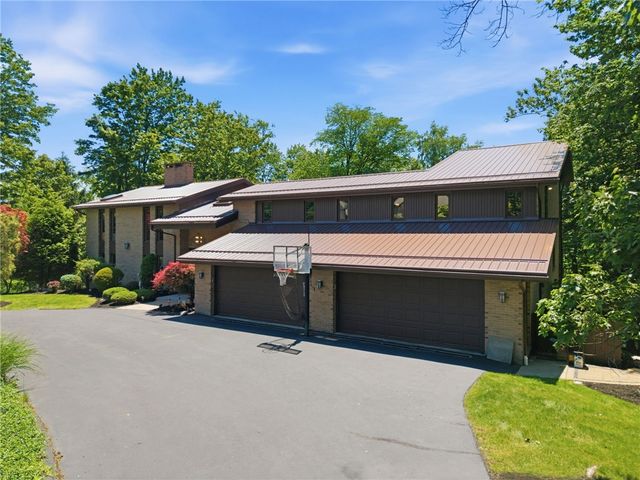 3150 Deerfield Ct, Murrysville, PA 15668