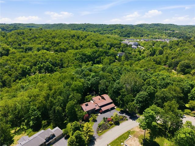 3150 Deerfield Ct, Murrysville, PA 15668