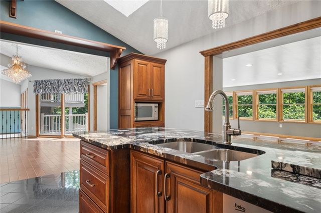3150 Deerfield Ct, Murrysville, PA 15668