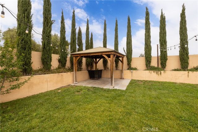 2294 N Smoketree Avenue, Rialto, CA 92377
