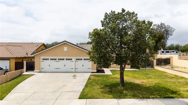 2294 N Smoketree Avenue, Rialto, CA 92377