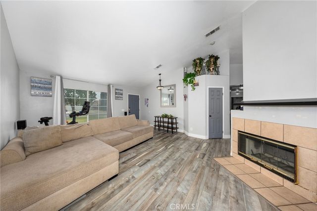 2294 N Smoketree Avenue, Rialto, CA 92377