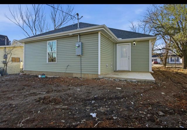 103 N Schifferdecker Avenue, Joplin, MO 64801