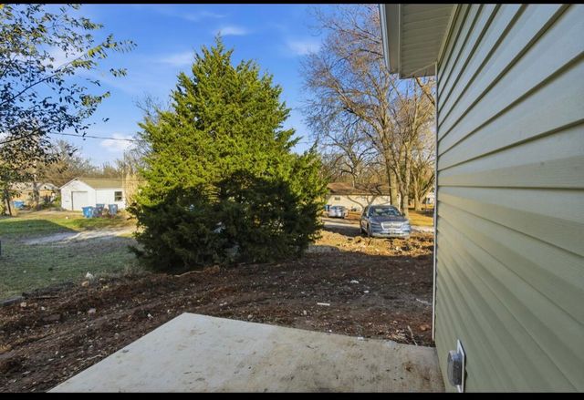 103 N Schifferdecker Avenue, Joplin, MO 64801