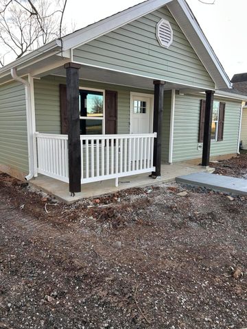 103 N Schifferdecker Avenue, Joplin, MO 64801