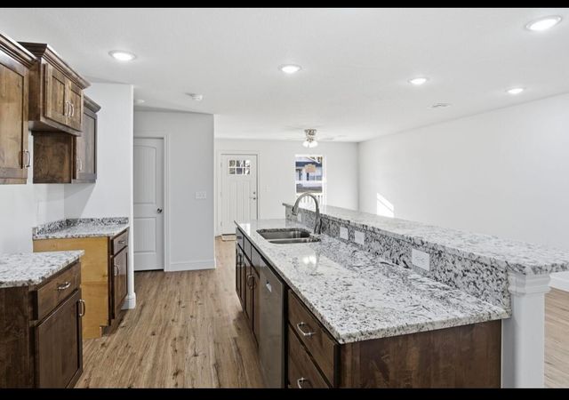 103 N Schifferdecker Avenue, Joplin, MO 64801