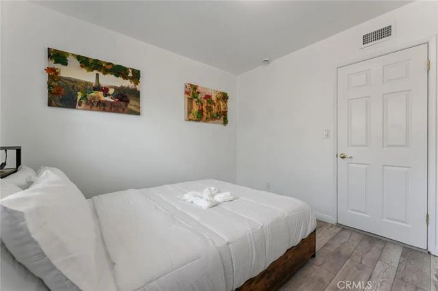 6201 Tampa, Tarzana, CA 91335
