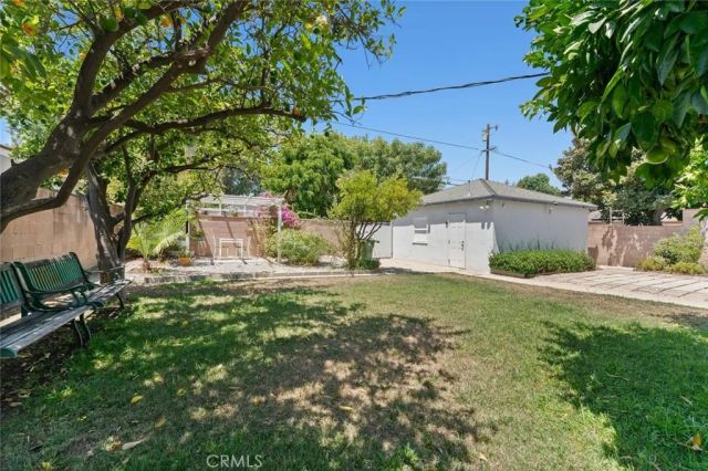 6201 Tampa, Tarzana, CA 91335