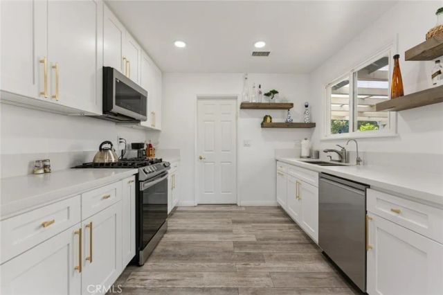 6201 Tampa, Tarzana, CA 91335