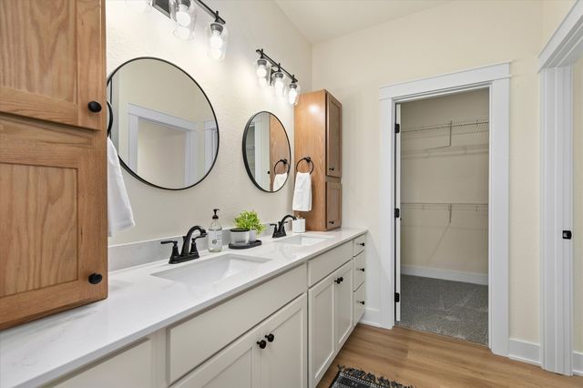 2610 NW Fairfield Drive, Ankeny, IA 50023