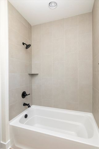 2610 NW Fairfield Drive, Ankeny, IA 50023