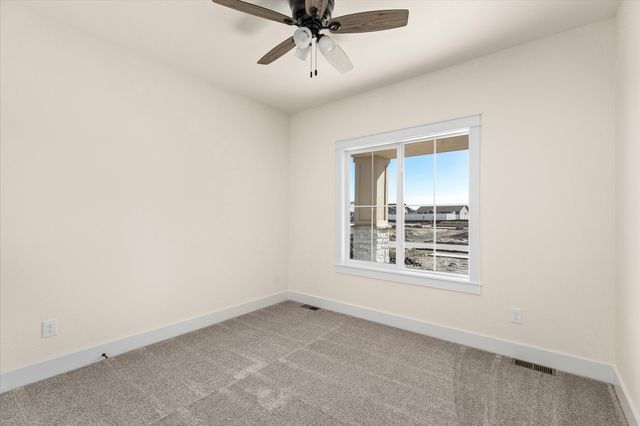 2610 NW Fairfield Drive, Ankeny, IA 50023