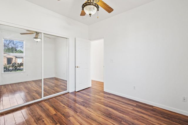 903 W Redwood Street, Hanford, CA 93230