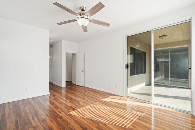 903 W Redwood Street, Hanford, CA 93230