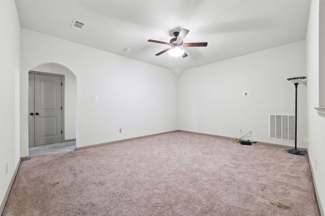 114 Taylor Ridge Drive, Waxahachie, TX 75167