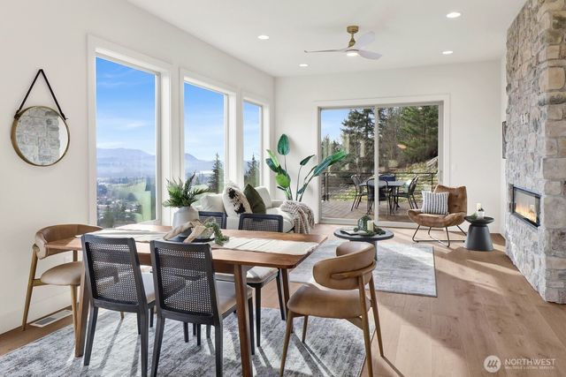 1030 Tinas Coma Drive, Burlington, WA 98233