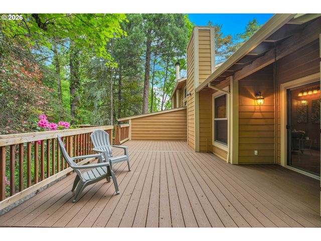 10033 Sw QUAIL POST Rd, Portland, OR 97219