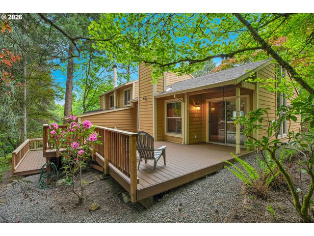 10033 Sw QUAIL POST Rd, Portland, OR 97219