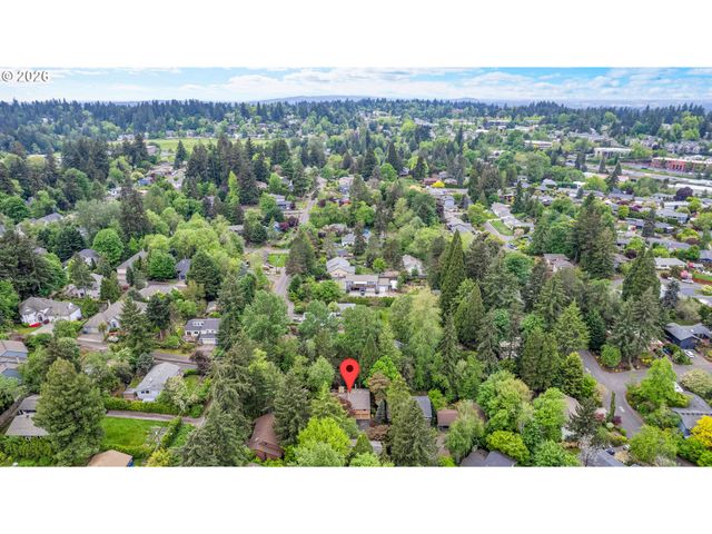10033 Sw QUAIL POST Rd, Portland, OR 97219