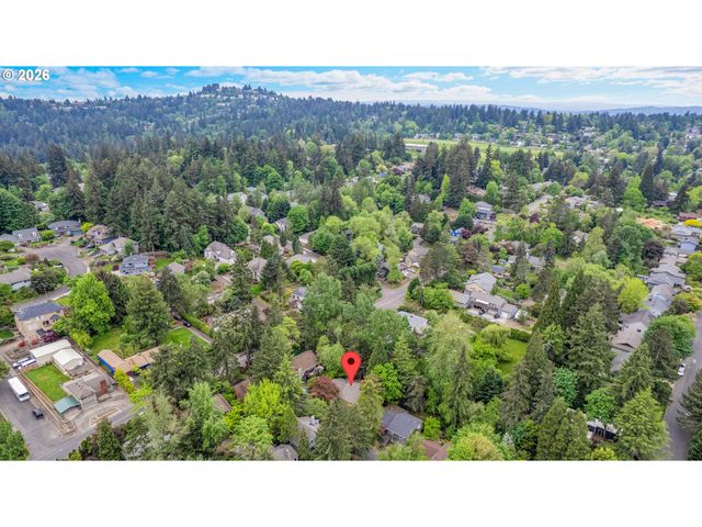 10033 Sw QUAIL POST Rd, Portland, OR 97219