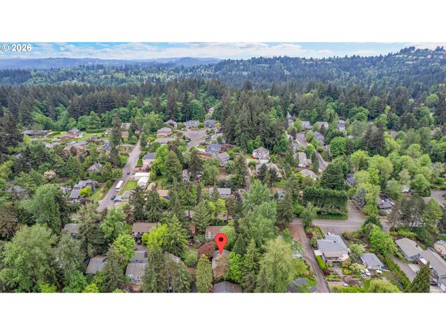 10033 Sw QUAIL POST Rd, Portland, OR 97219