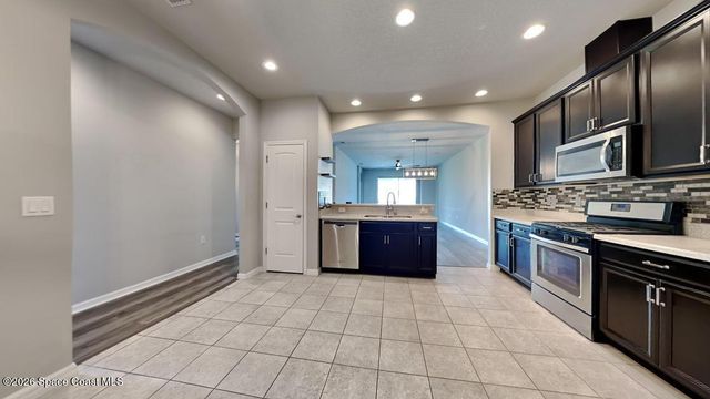 8004 Loren Cove Drive, Melbourne, FL 32940