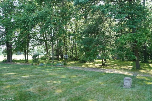 2160 Lake Breeze Road, Sheffield Village, OH 44054