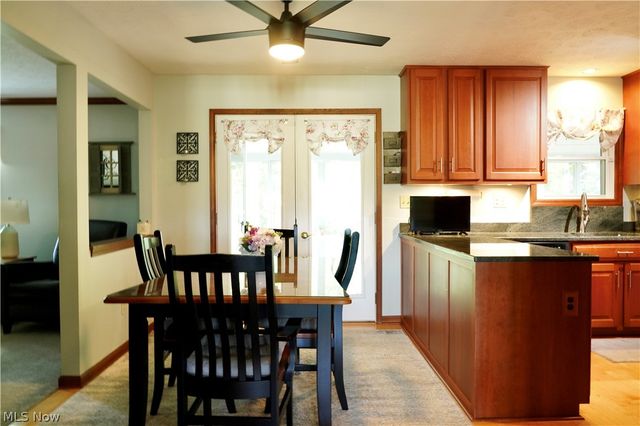 2160 Lake Breeze Road, Sheffield Village, OH 44054