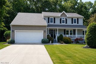 2160 Lake Breeze Road, Sheffield Village, OH 44054