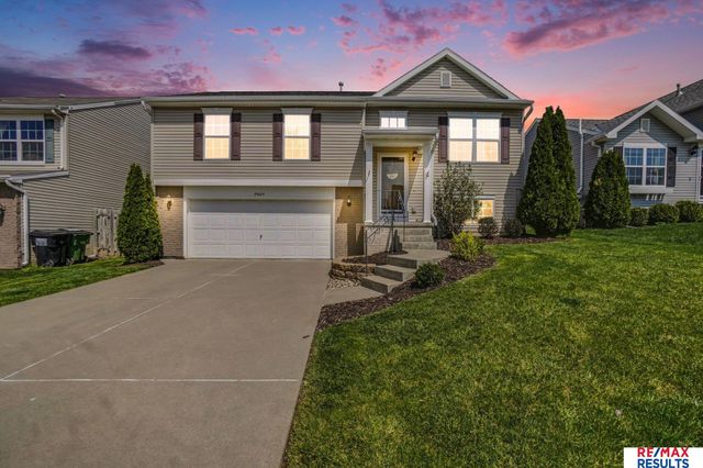 19618 Gail Avenue, Omaha, NE 68135