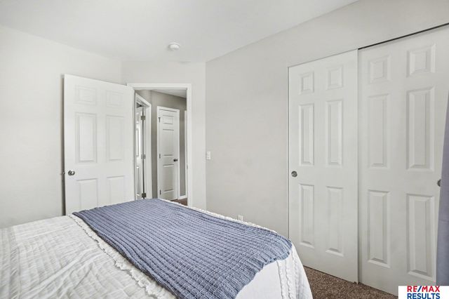 19618 Gail Avenue, Omaha, NE 68135