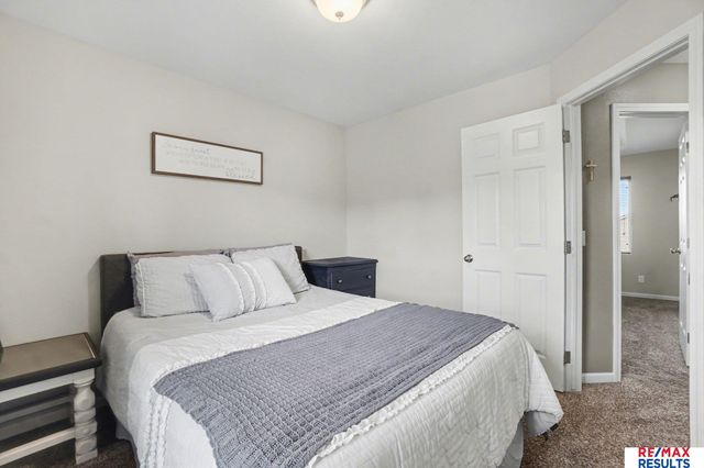 19618 Gail Avenue, Omaha, NE 68135