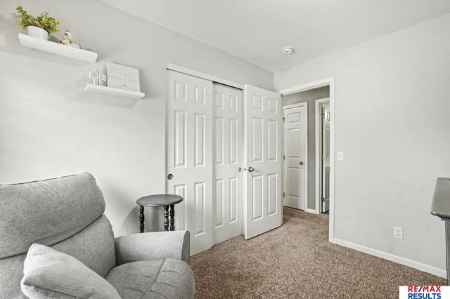 19618 Gail Avenue, Omaha, NE 68135