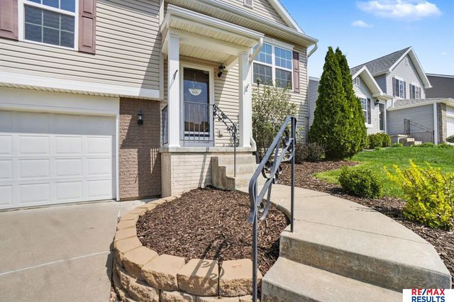 19618 Gail Avenue, Omaha, NE 68135