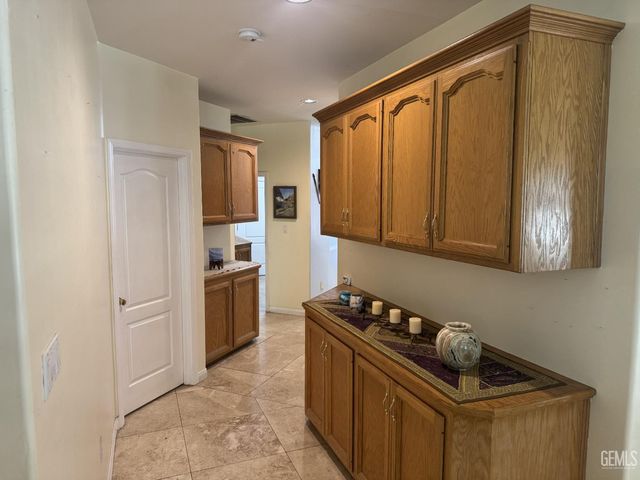 2508 Dover Hill Drive, Bakersfield, CA 93311
