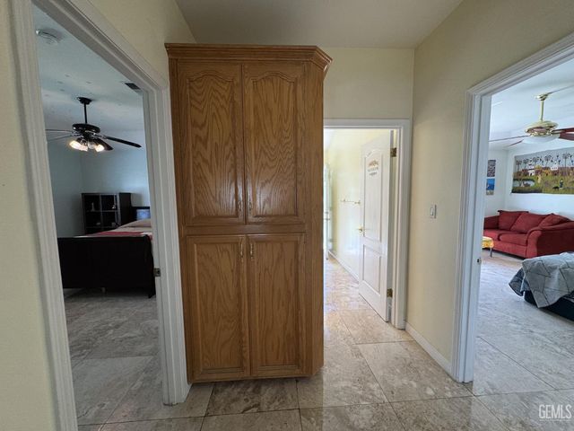 2508 Dover Hill Drive, Bakersfield, CA 93311