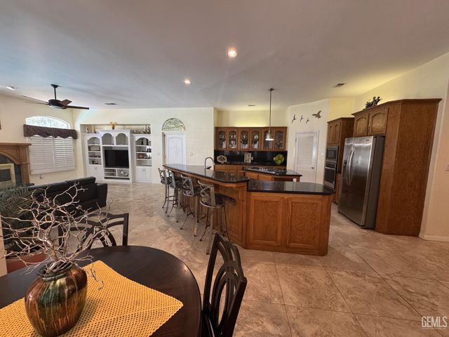 2508 Dover Hill Drive, Bakersfield, CA 93311