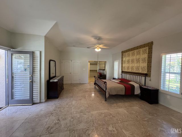 2508 Dover Hill Drive, Bakersfield, CA 93311