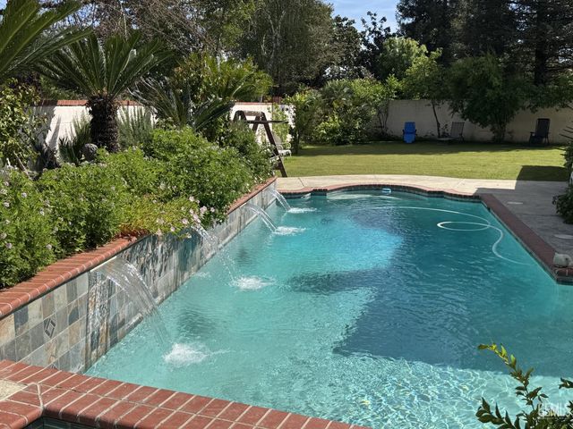 2508 Dover Hill Drive, Bakersfield, CA 93311
