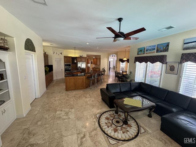 2508 Dover Hill Drive, Bakersfield, CA 93311