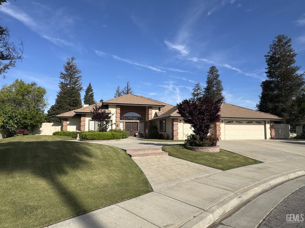 2508 Dover Hill Drive, Bakersfield, CA 93311