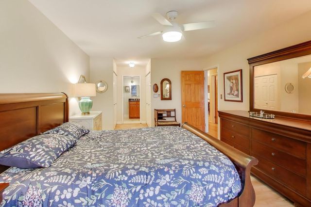 441 N Park Boulevard 4B, Glen Ellyn, IL 60137