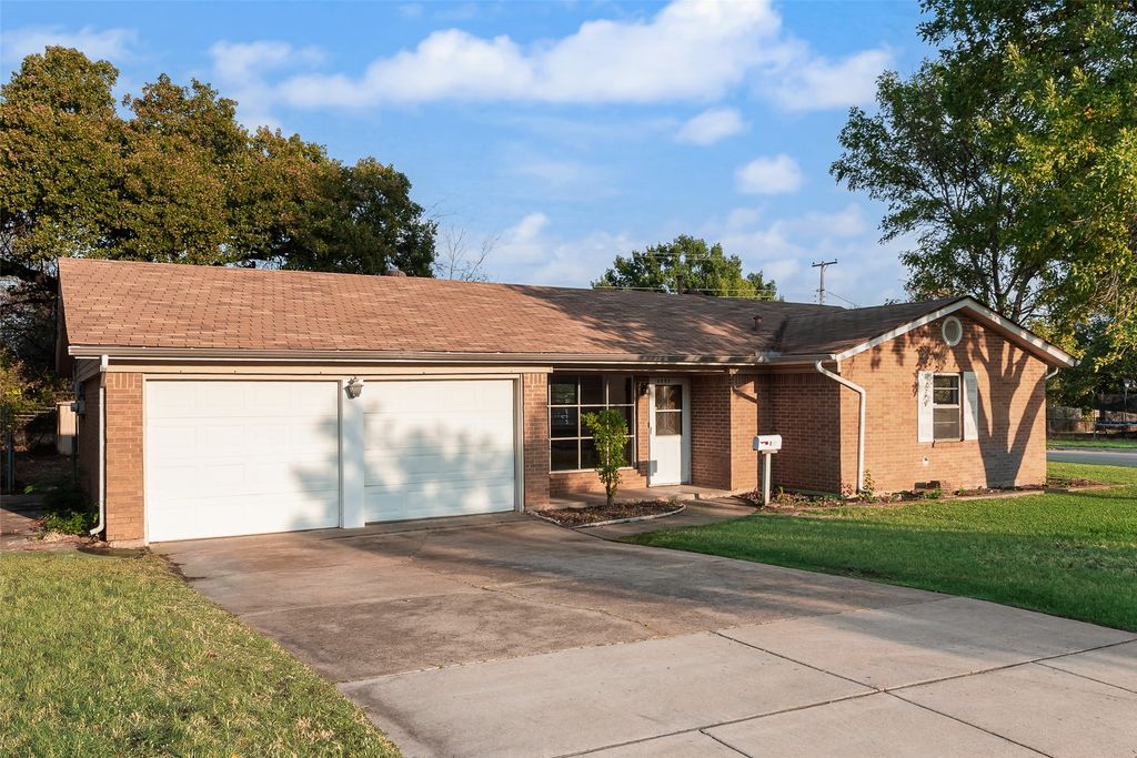 6609 Trailwood Drive, Forest Hill, TX 76140 — photo 3