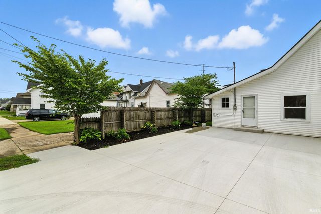 862 S Jackson Street, Frankfort, IN 46041