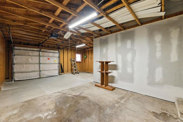 862 S Jackson Street, Frankfort, IN 46041