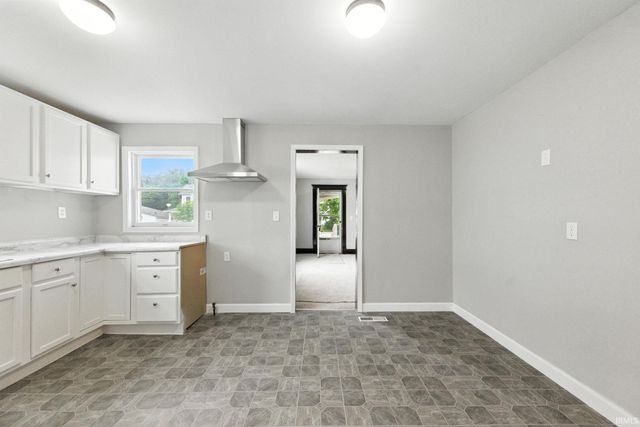 862 S Jackson Street, Frankfort, IN 46041