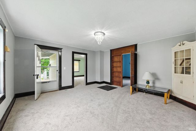 862 S Jackson Street, Frankfort, IN 46041