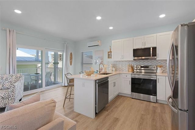 2633 Estero BLVD, Fort Myers Beach, FL 33931