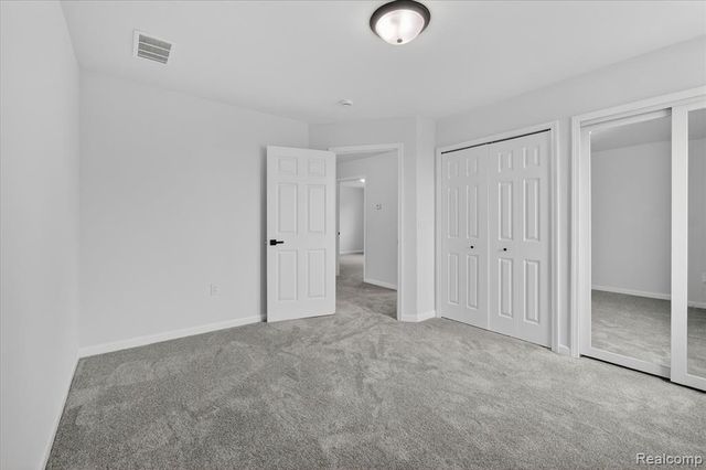 37235 Jefferson Avenue, Harrison Twp, MI 48045