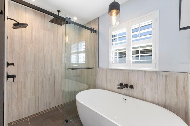 312 WESTWINDS DRIVE, Palm Harbor, FL 34683